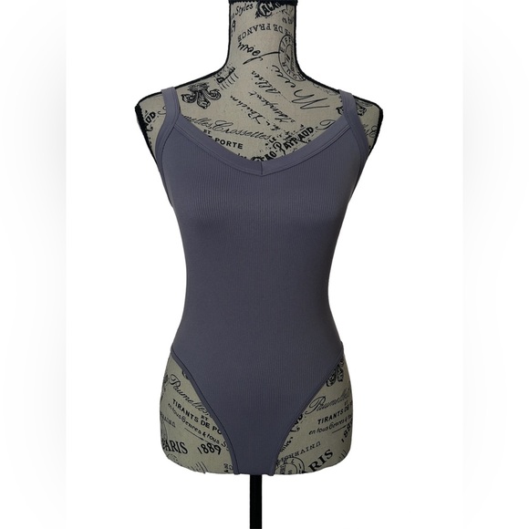NWT Stretchy Thong Bodysuit | Adjustable Snaps | Soft Fit | One Size - Picture 1 of 2